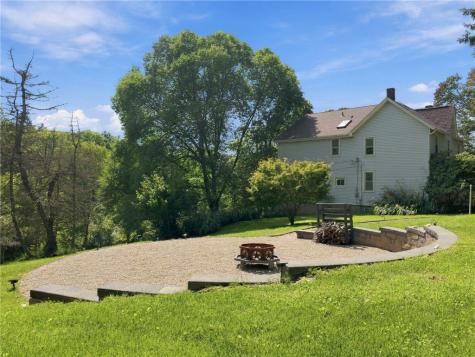 2137 Fairhill Playground Road Sewickley Hills Boro PA 15143