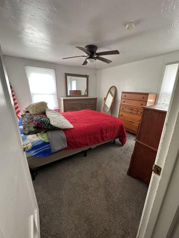 221 Seneca Drive New Kensington PA 15068