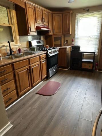 221 Seneca Drive New Kensington PA 15068