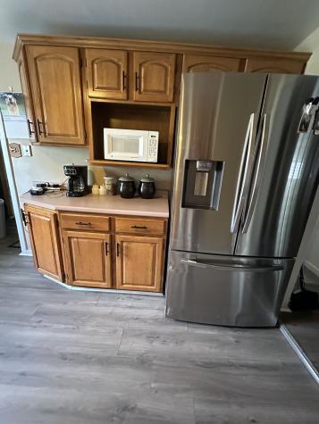 221 Seneca Drive New Kensington PA 15068