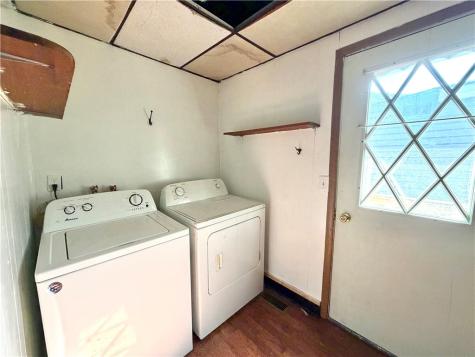 121 Elizabeth Avenue Evans City Boro PA 16033