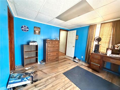 121 Elizabeth Avenue Evans City Boro PA 16033