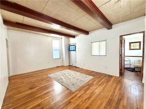 121 Elizabeth Avenue Evans City Boro PA 16033