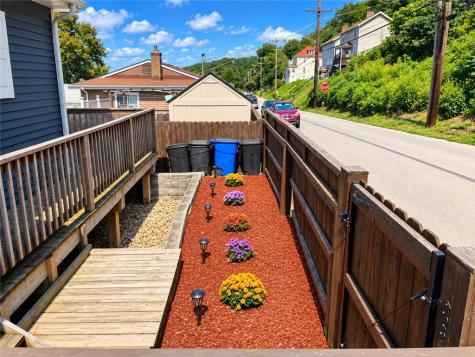 1530 6th Avenue Freedom PA 15042