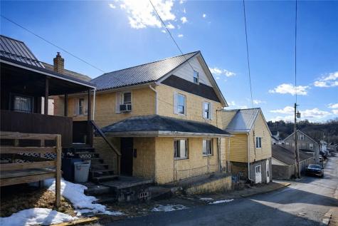943 Johnston Avenue Kittanning Township PA 16201