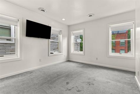 1303 Sherman Avenue Central North Side PA 15212