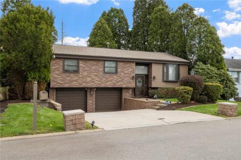 109 Brookmeade Drive Ross Township PA 15237