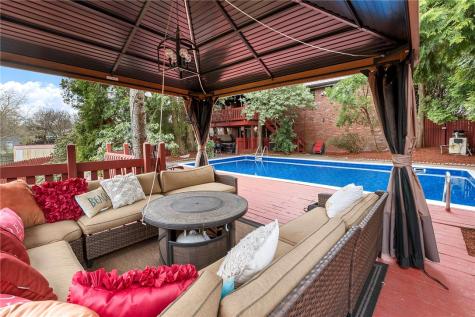 109 Brookmeade Drive Ross Township PA 15237