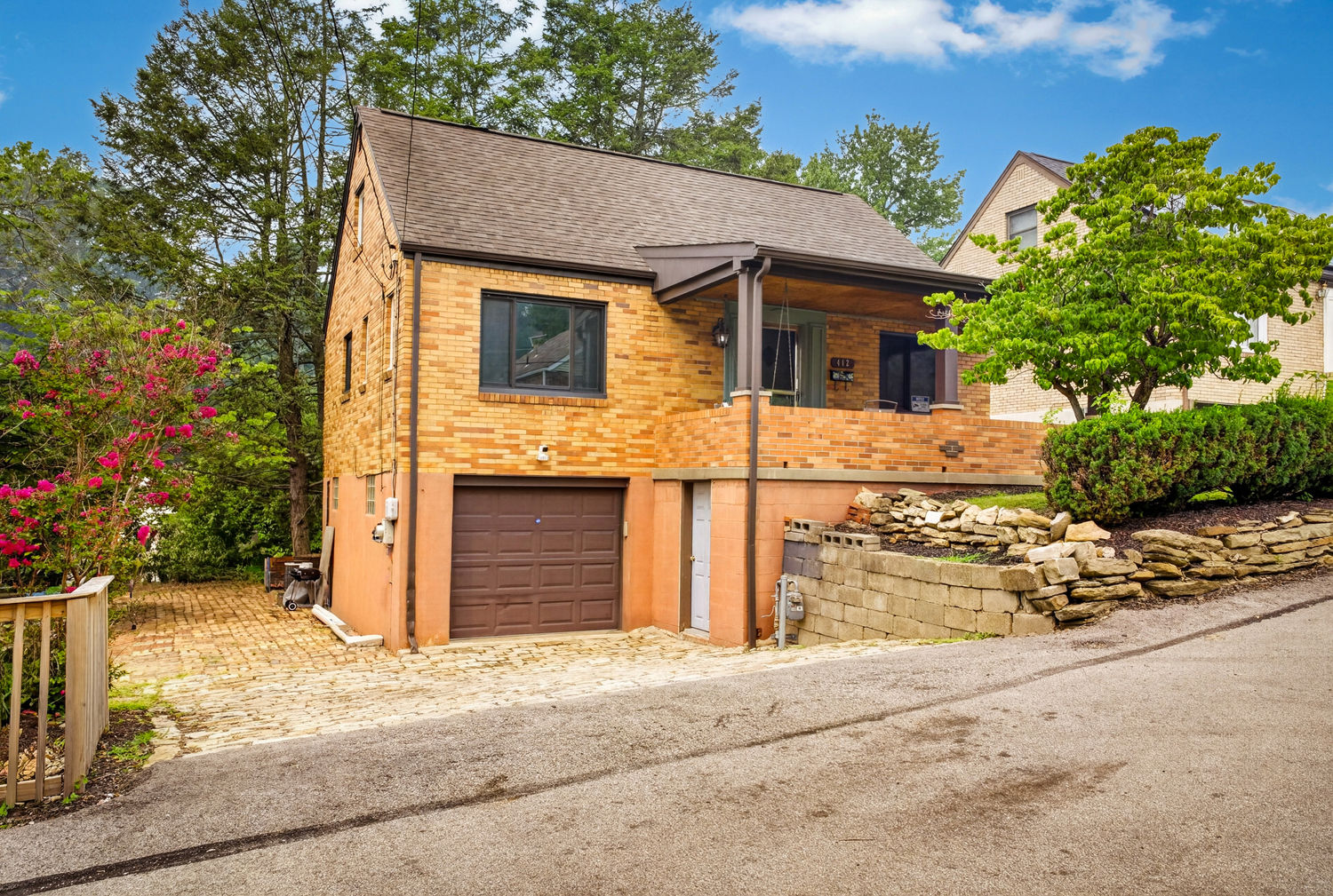412 Nicholas Street Mt Oliver PA 15210