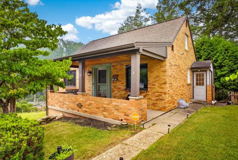 412 Nicholas Street Mt Oliver PA 15210