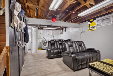 412 Nicholas Street Mt Oliver PA 15210
