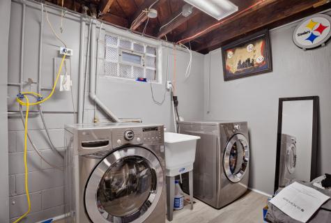 412 Nicholas Street Mt Oliver PA 15210