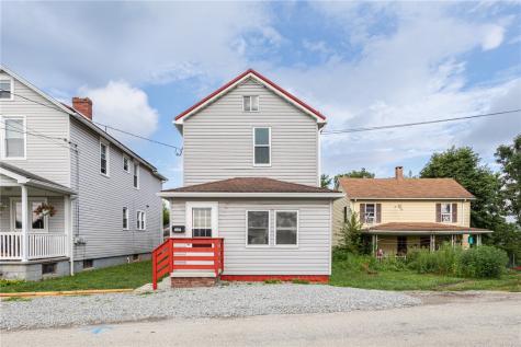 127 Braddock Road East Huntingdon PA 15666