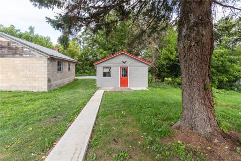 127 Braddock Road East Huntingdon PA 15666