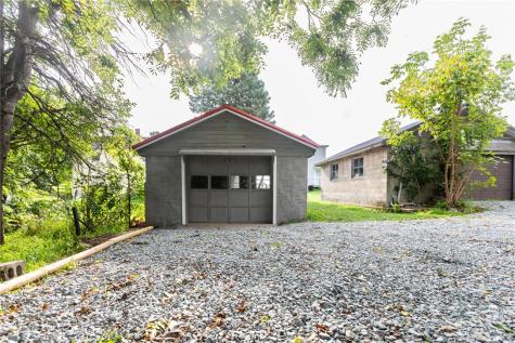 127 Braddock Road East Huntingdon PA 15666