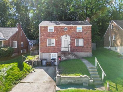 9242 Valley Street Penn Hills PA 15235