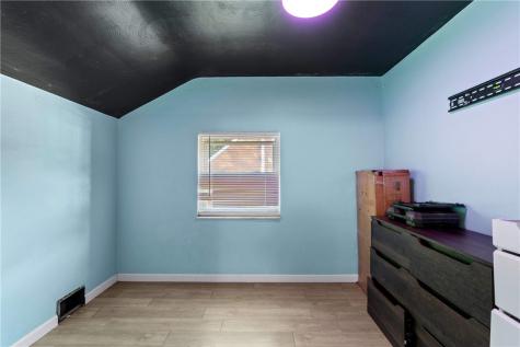 9242 Valley Street Penn Hills PA 15235