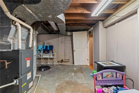 9242 Valley Street Penn Hills PA 15235