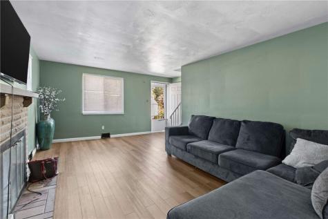 9242 Valley Street Penn Hills PA 15235