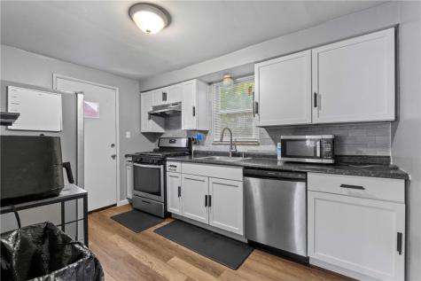 9242 Valley Street Penn Hills PA 15235