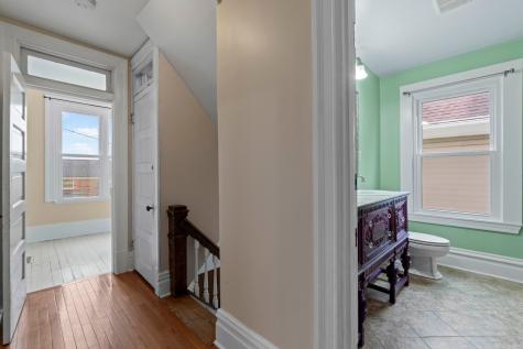 361 Library Place Oakmont PA 15139