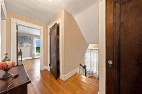 1003 Loucks Avenue Scottdale PA 15683