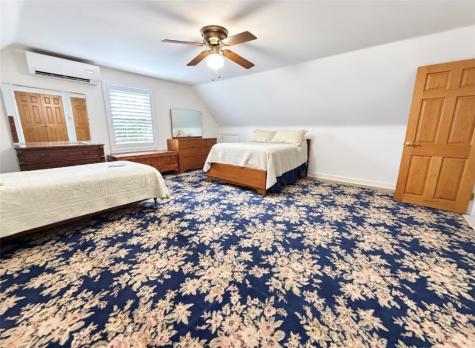 1025 Isabella Road Connellsville PA 15425