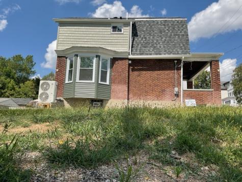 844 Gearing Avenue Beltzhoover PA 15210