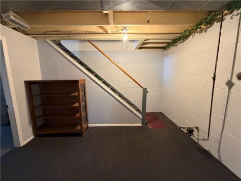 619 S Mercer Avenue Hermitage PA 16148