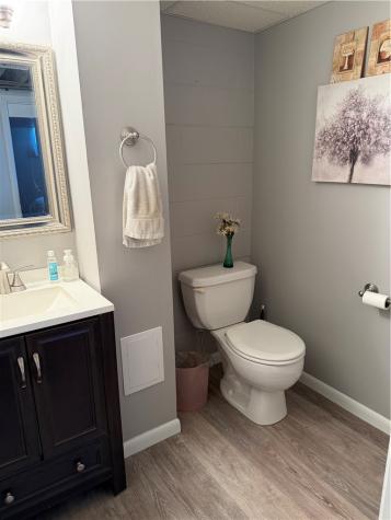 619 S Mercer Avenue Hermitage PA 16148