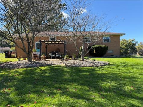 619 S Mercer Avenue Hermitage PA 16148