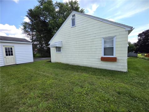 719 Christy Avenue Ford Cliff Boro PA 16228