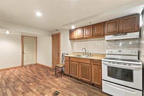 119 E 1st Avenue Tarentum PA 15084