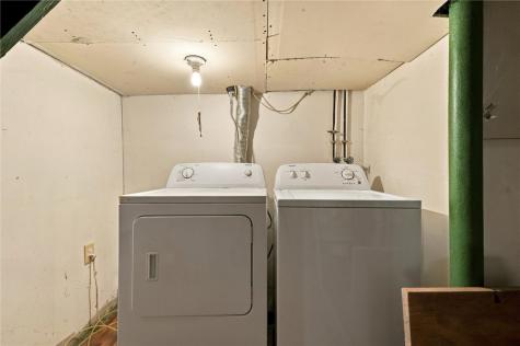 119 E 1st Avenue Tarentum PA 15084