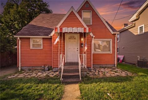 119 E 1st Avenue Tarentum PA 15084