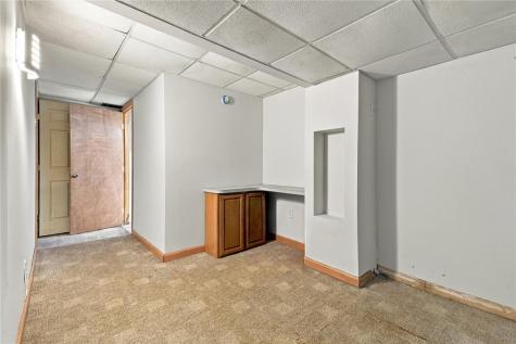 119 E 1st Avenue Tarentum PA 15084