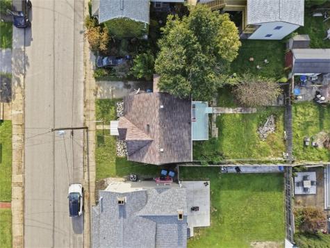 119 E 1st Avenue Tarentum PA 15084