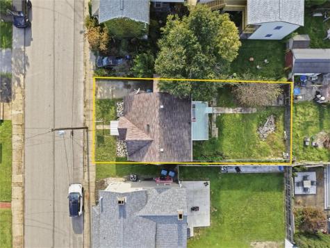 119 E 1st Avenue Tarentum PA 15084