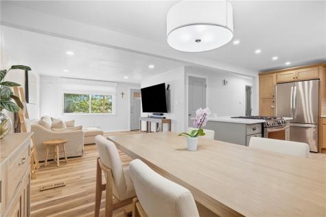 1011 Marcia Irwin PA 15642