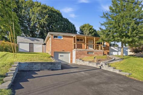 1011 Marcia Irwin PA 15642