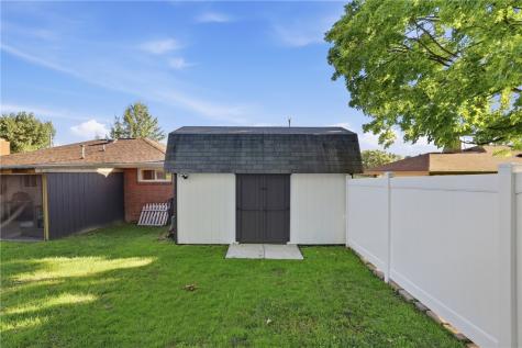 1011 Marcia Irwin PA 15642