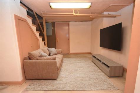 225 Woodside Road Forest Hills Boro PA 15221