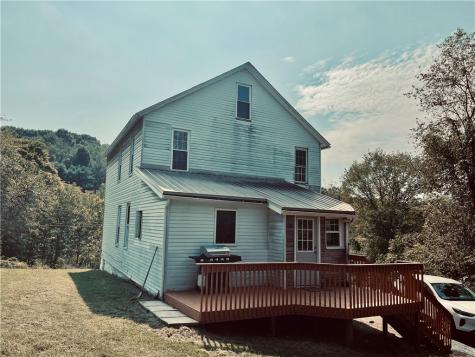 871 Old State Road Kiskiminetas Township PA 15613