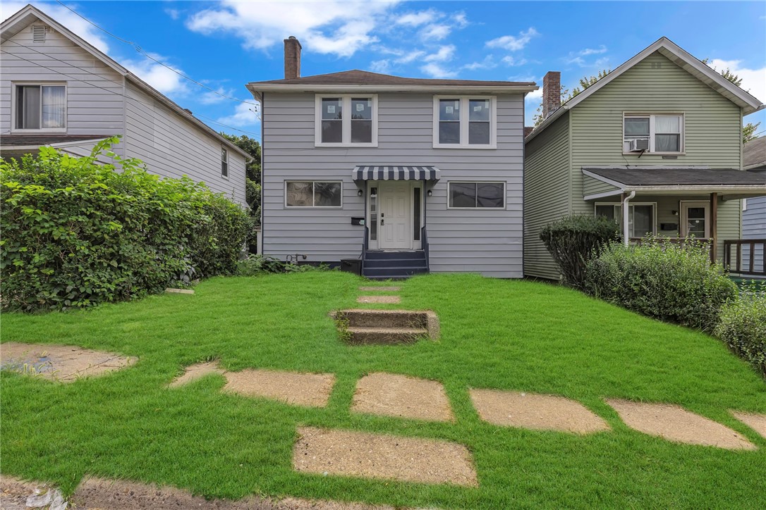 719 Grove Street Aliquippa PA 15001