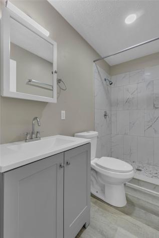 719 Grove Street Aliquippa PA 15001