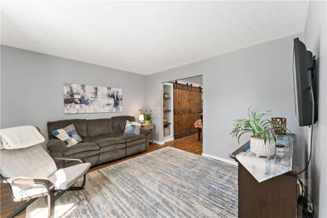 1344 Lucia Drive Canonsburg PA 15317