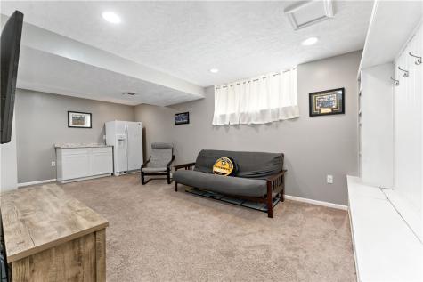 1344 Lucia Drive Canonsburg PA 15317