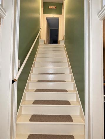 46 Chapel Hill Road Claysville PA 15323
