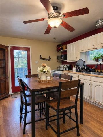 46 Chapel Hill Road Claysville PA 15323