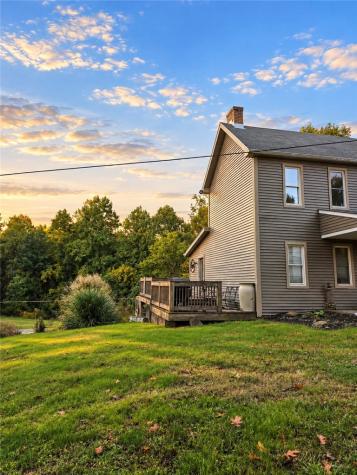 46 Chapel Hill Road Claysville PA 15323